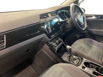 VOLKSWAGEN TOURAN 1.5 Tsi Evo Sel Mpv 5Dr Petrol Dsg Euro 6 (S/S) (150 Ps)