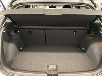 VOLKSWAGEN POLO 1.0 Tsi Life Hatchback 5Dr Petrol Dsg Euro 6 (S/S) (95 Ps)