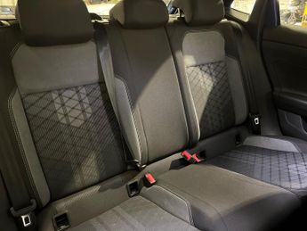 VOLKSWAGEN POLO 1.0 Tsi R-Line Hatchback 5Dr Petrol Dsg Euro 6 (S/S) (110 Ps)