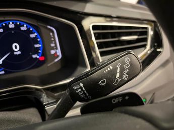 VOLKSWAGEN POLO 1.0 Tsi R-Line Hatchback 5Dr Petrol Dsg Euro 6 (S/S) (110 Ps)