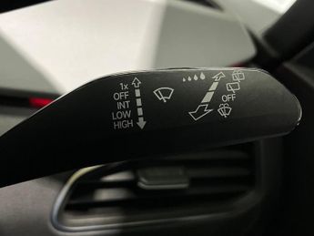 VOLKSWAGEN ID.3 Pro Performance 58Kwh Family Hatchback 5Dr Electric Auto (204 Ps