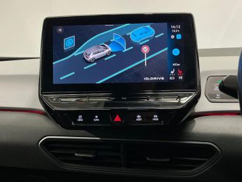 VOLKSWAGEN ID.3 Pro Performance 58Kwh Family Hatchback 5Dr Electric Auto (204 Ps