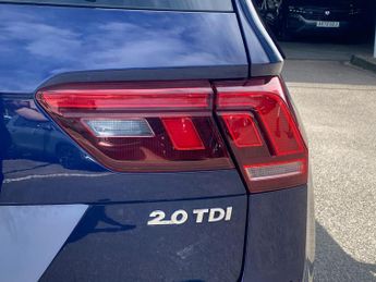 VOLKSWAGEN TIGUAN 2.0 Tdi Bluemotion Tech Se Suv 5Dr Diesel Dsg Euro 6 (S/S) (150 