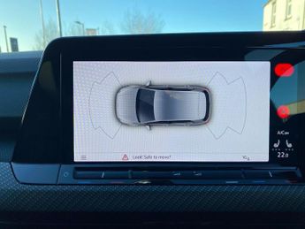 VOLKSWAGEN GOLF 2.0 Tdi 150 R-Line 5Dr Dsg