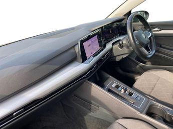 VOLKSWAGEN GOLF 1.5 Etsi Mhev Life Hatchback 5Dr Petrol Hybrid Dsg Euro 6 (S/S) 