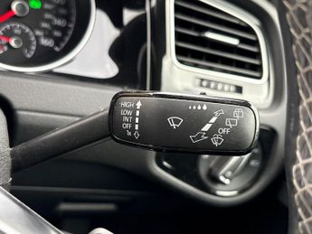 VOLKSWAGEN GOLF 1.5 Tsi Evo R-Line Edition Hatchback 5Dr Petrol Dsg Euro 6 (S/S)