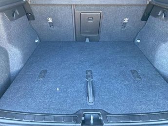 VOLVO XC40 2.0 B3 Mhev Ultimate Suv 5Dr Petrol Hybrid Dct Auto Euro 6 (S/S)