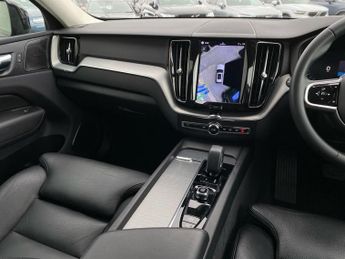 VOLVO XC60 2.0 B4 Mhev Plus Suv 5Dr Petrol Hybrid Auto Euro 6 (S/S) (197 Ps