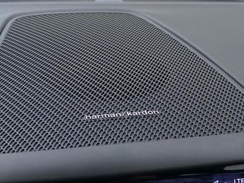 VOLVO XC60 2.0 B4 Mhev Plus Suv 5Dr Petrol Hybrid Auto Euro 6 (S/S) (197 Ps