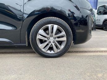 PEUGEOT TRAVELLER 100Kw Business Vip Long [8 Seat] 50Kwh 5Dr Auto