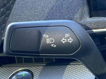 FORD MUSTANG MACH-E 198Kw Standard Range 70Kwh Rwd 5Dr Auto