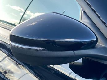 FORD MUSTANG MACH-E 198Kw Standard Range 70Kwh Rwd 5Dr Auto