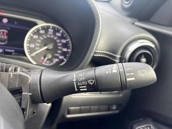 NISSAN JUKE 1.6 N-Connecta Suv 5Dr Petrol Hybrid Auto Euro 6 (143 Ps)