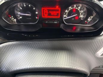 PEUGEOT 208 1.2 Puretech Tech Edition Hatchback 5Dr Petrol Eat Euro 6 (S/S) 