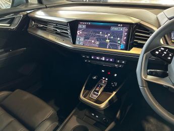 AUDI Q4 35 Sport Suv 5Dr Electric Auto 55Kwh (170 Ps)