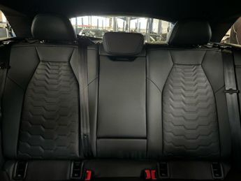 AUDI A6 100Kwh Performance S Line Estate 5Dr Electric Auto (367 Ps)