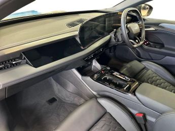 AUDI A6 100Kwh Performance S Line Estate 5Dr Electric Auto (367 Ps)