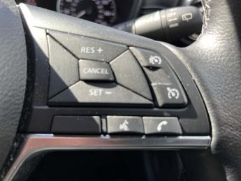 NISSAN JUKE 1.6 Hybrid N-Connecta 5Dr Auto