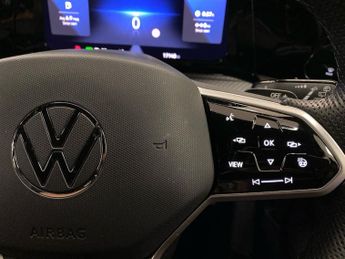 VOLKSWAGEN GOLF 2.0 Tdi R-Line Hatchback 5Dr Diesel Dsg Euro 6 (S/S) (150 Ps)