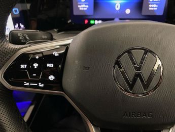 VOLKSWAGEN GOLF 2.0 Tdi R-Line Hatchback 5Dr Diesel Dsg Euro 6 (S/S) (150 Ps)