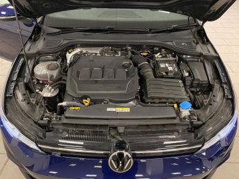 VOLKSWAGEN GOLF 2.0 Tdi R-Line Hatchback 5Dr Diesel Dsg Euro 6 (S/S) (150 Ps)
