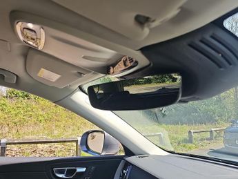 VOLVO XC60 Volvo Xc60 Inscrpt Pro B5 Mhev