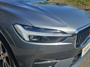 VOLVO XC60 Volvo Xc60 Inscrpt Pro B5 Mhev