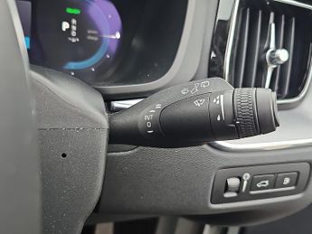 VOLVO XC60 Volvo Xc60 Inscrpt Exp T6Rchrg