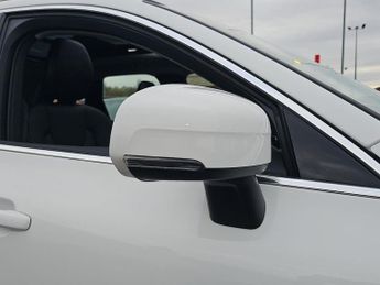 VOLVO XC60 Volvo Xc60 Inscrpt Exp T6Rchrg