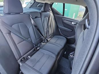 VOLVO XC40 Volvo Xc40 Momentum T3 Auto