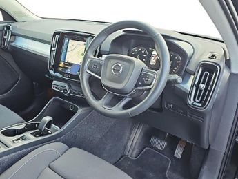 VOLVO XC40 Volvo Xc40 Momentum T3 Auto