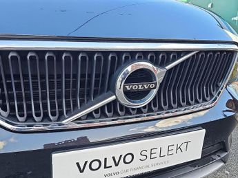 VOLVO XC40 Volvo Xc40 Momentum T3 Auto