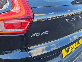 VOLVO XC40 Volvo Xc40 Momentum T3 Auto