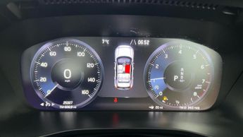 VOLVO XC40 Volvo Xc40 Momentum T3 Auto