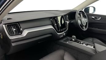 VOLVO XC60 Volvo Xc60 Momentum B5 Mhev Aut