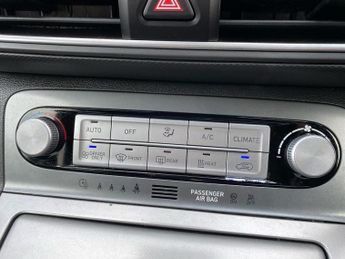 HYUNDAI KONA 64Kwh Premium Se Suv 5Dr Electric Auto (7Kw Charger) (204 Ps)