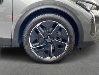 PEUGEOT 408 1.6 Plug-In Hybrid 225 Gt 5Dr E-Eat8