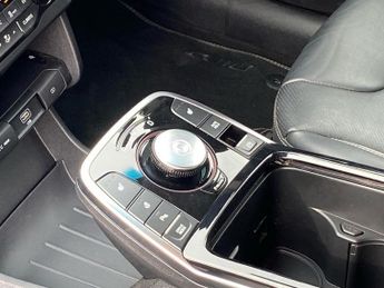 KIA E-NIRO E-Niro 150Kw 3 64Kwh 5Dr Auto Estate