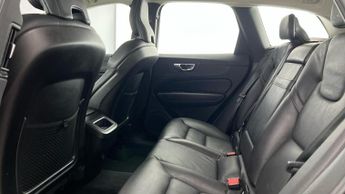 VOLVO XC60 Xc60 2.0 B5P [250] Momentum 5Dr Geartronic Estate