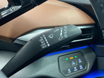 VOLKSWAGEN ID.4 Pure 52Kwh Life Suv 5Dr Electric Auto (148 Ps)