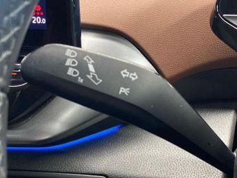 VOLKSWAGEN ID.4 Pure 52Kwh Life Suv 5Dr Electric Auto (148 Ps)