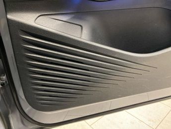 VOLKSWAGEN ID.4 Pure 52Kwh Life Suv 5Dr Electric Auto (148 Ps)