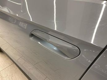 VOLKSWAGEN ID.4 Pure 52Kwh Life Suv 5Dr Electric Auto (148 Ps)