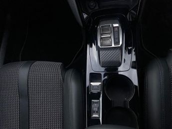 PEUGEOT 2008 1.2 Puretech Gt Suv 5Dr Petrol Eat Euro 6 (S/S) (130 Ps)