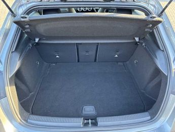 MERCEDES-BENZ A CLASS A200 Amg Line Premium 5Dr Auto