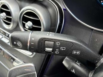 MERCEDES-BENZ GLC Glc 220D 4Matic Amg Line Premium 5Dr 9G-Tronic