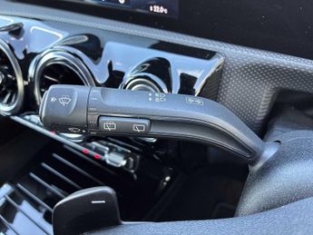 MERCEDES-BENZ A CLASS A180 Sport Executive 5Dr Auto