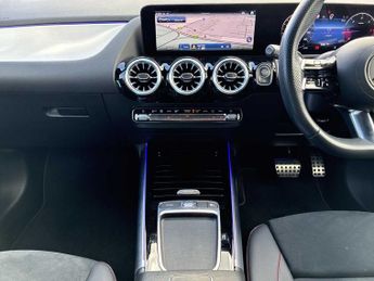 MERCEDES-BENZ GLA Gla 220D 4Matic Amg Line Premium 5Dr Auto