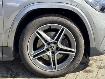 MERCEDES-BENZ GLA Gla 220D 4Matic Amg Line Premium 5Dr Auto