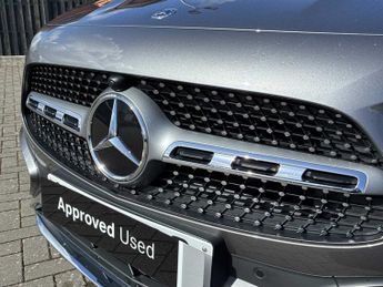 MERCEDES-BENZ GLA Gla 220D 4Matic Amg Line Premium 5Dr Auto